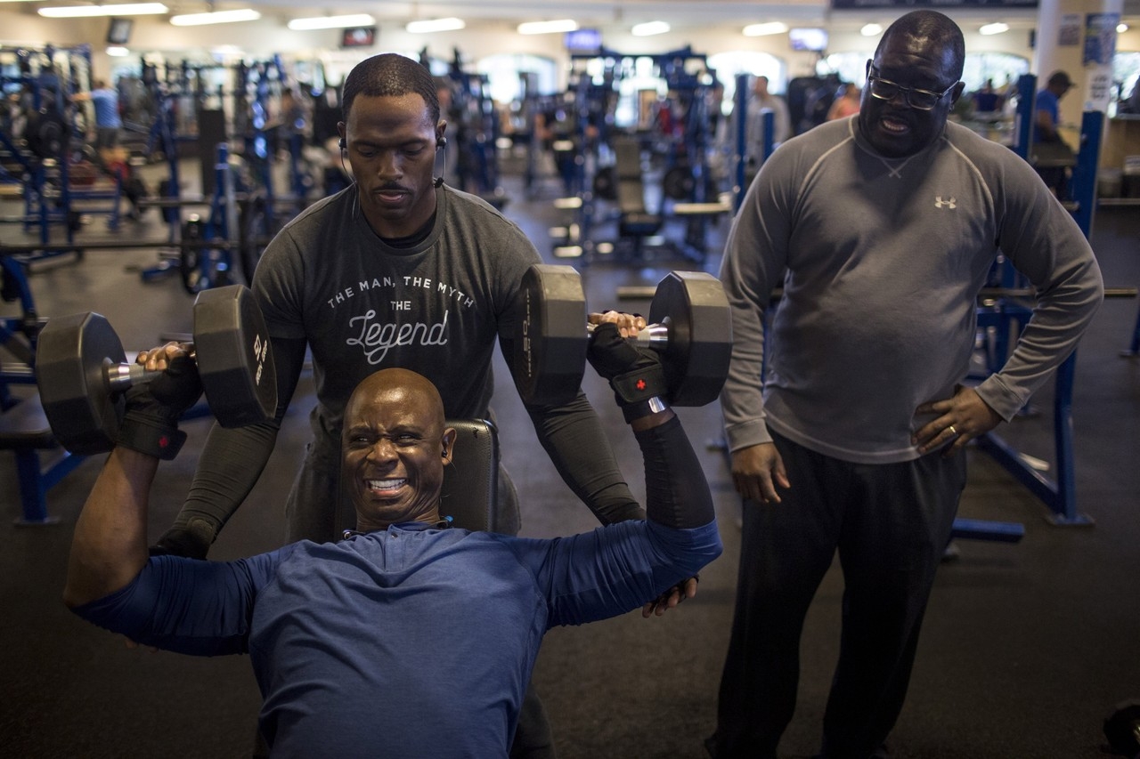 Photos The Weightlifters Of The 100 Ton Club WSJ